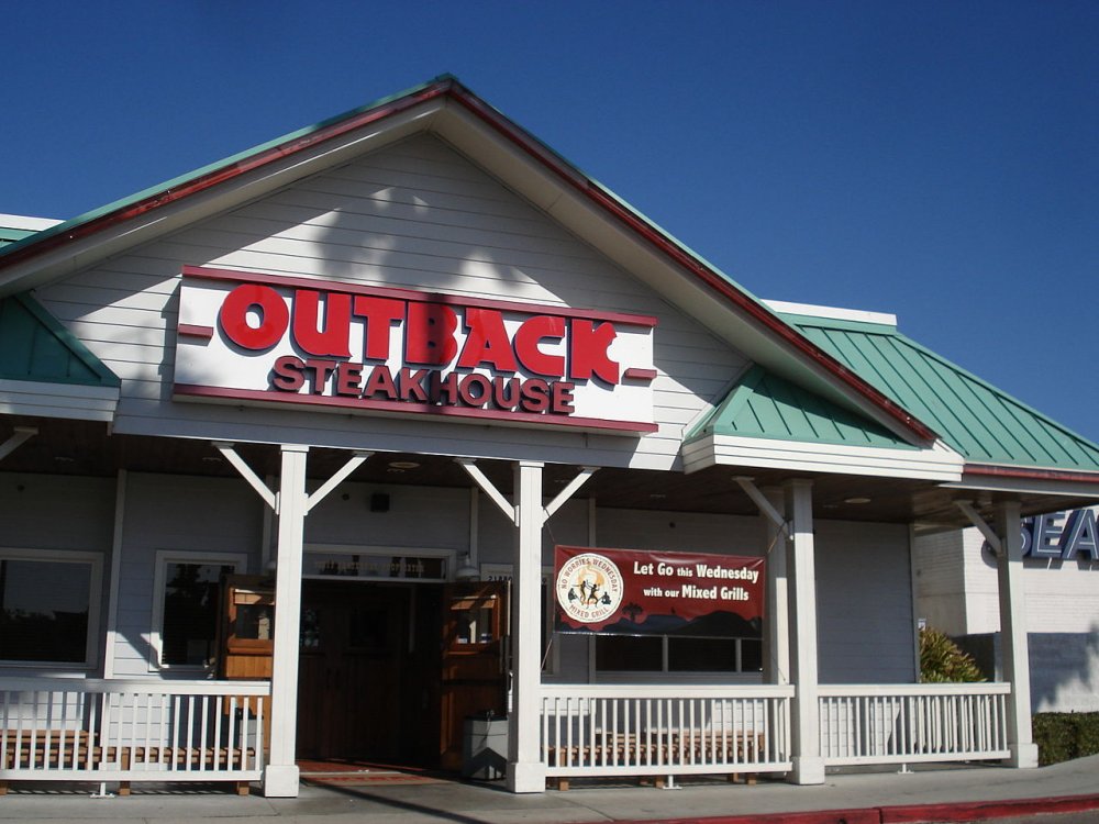 1280px-Outback_Steakhouse_CA.JPG
